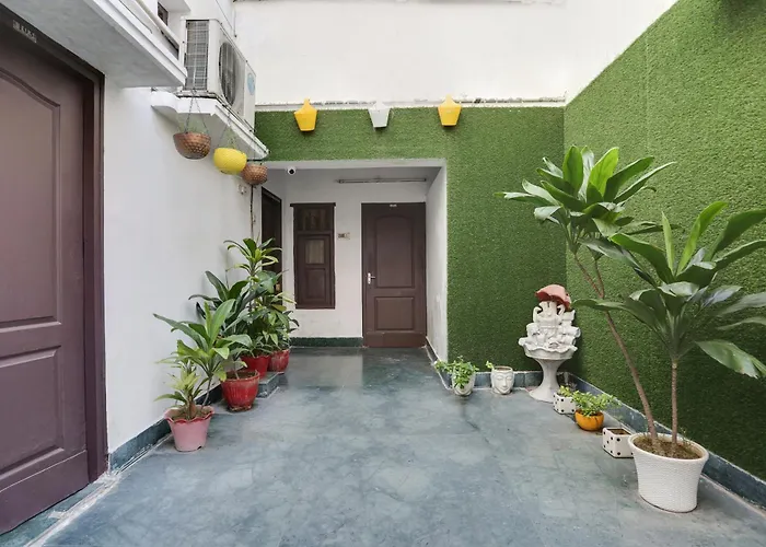 Oyo Spot On Hotel Lila Lucknow