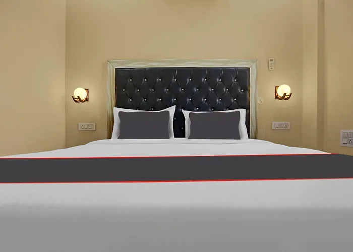 Hotel Collection O Metro View Ashok Vihar Near Shalimar Bagh Metro Station Nueva Delhi