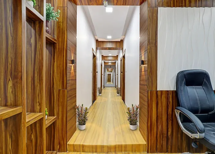 Hotel O Max Surat