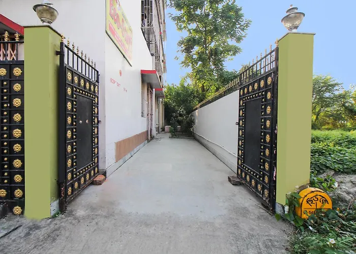 Hotel O Ecopark Guest House Kolkata