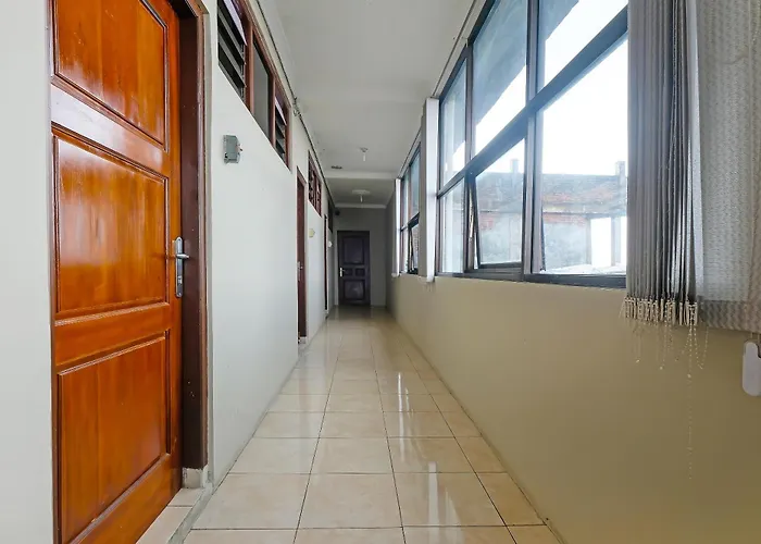SPOT ON 91930 Hotel Citra Dewi 4 Manunggal Semarang