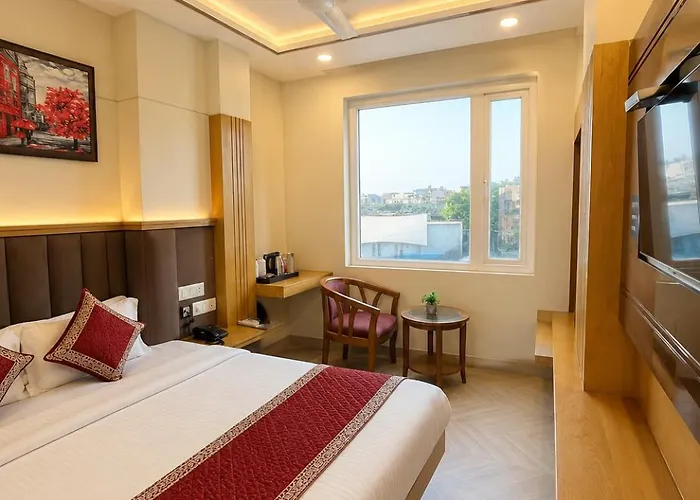 Hotel Aman Imperial Just A Minute Away From New Delhi Railway Station And Connaught Place