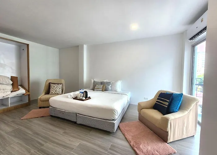 Patong Bay Inn