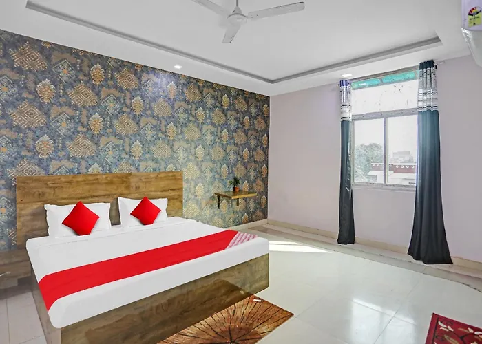 Hotel O Shri Nanadan Palace Kanpur