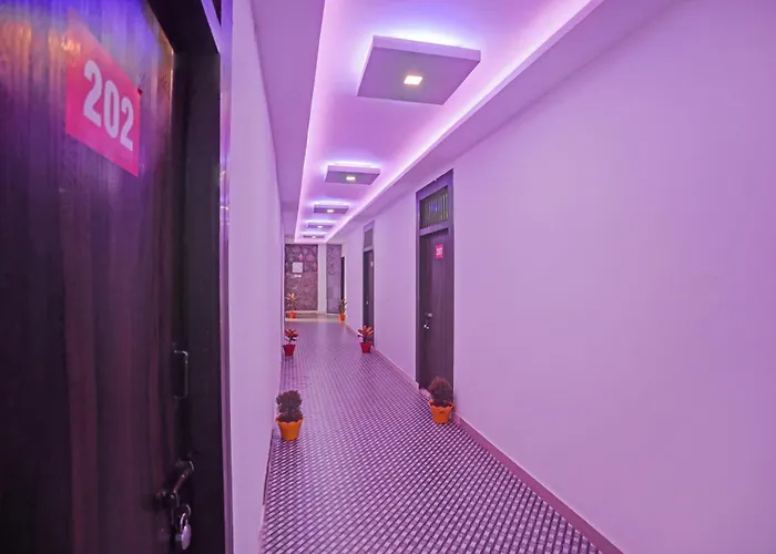 Hotel O Shri Nanadan Palace Kanpur