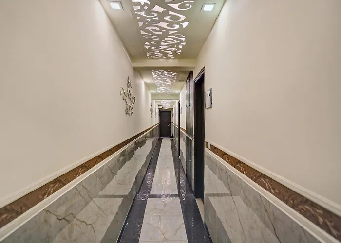 Hotel O Welcome Hotel Near Dlf Avenue Saket New Delhi