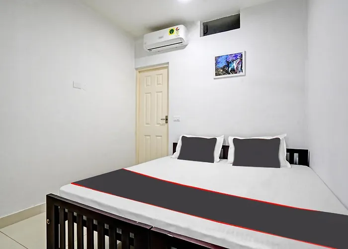 Collection O White House Pearl Hotel Kochi