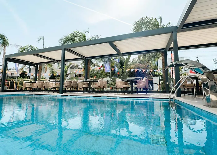 Colosseum Hotel Ksamil