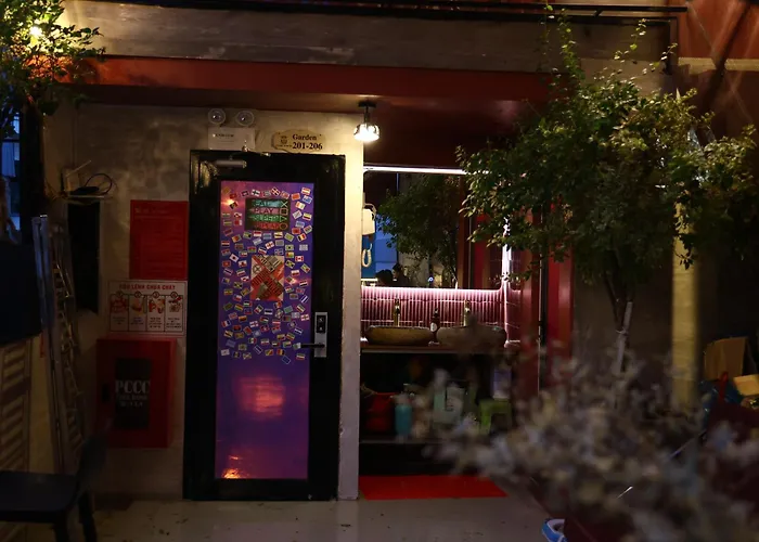 T Zone Hostel - Quiet Place, Near China Town,Ho Thi Ky Street Food,Cafe,Beer TP. Hồ Chí Minh