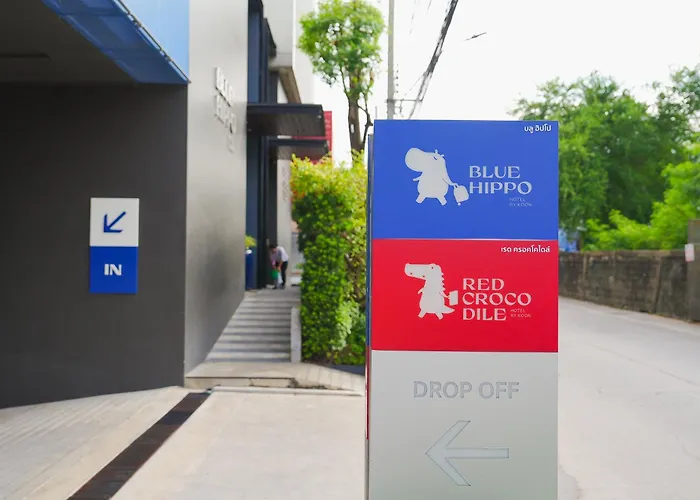 Blue Hippo & Red Crocodile Hotel กรุงเทพมหานคร