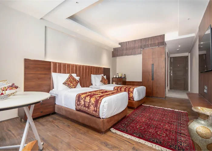 Hotel 11 Boulevard Srinagar 