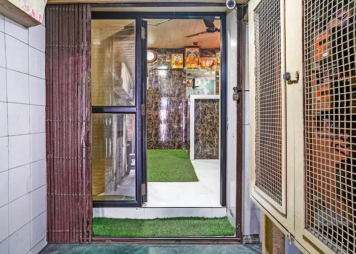 Hotel O Taj Lodging And Boarding Mumbai