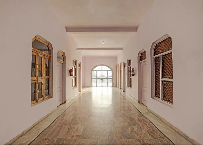 Hotel O Happy Stay Aligarh
