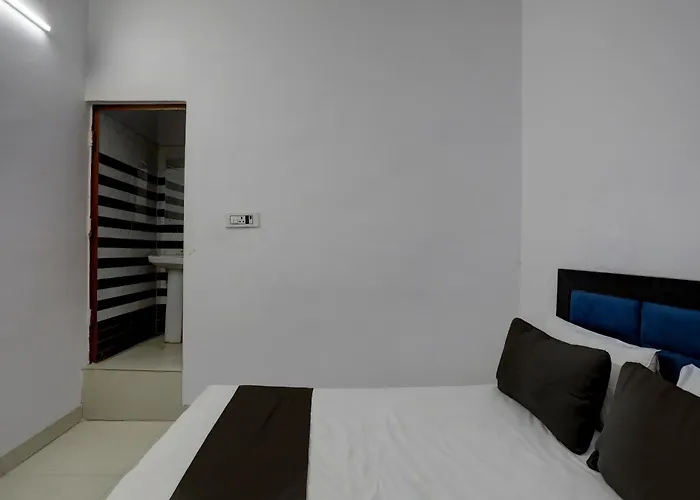 Hotel O Kavya Residency Aligarh