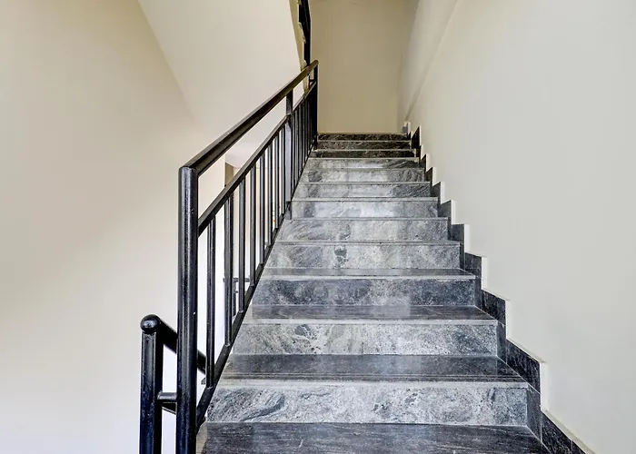Hotel O Crescent Shine Bangalore