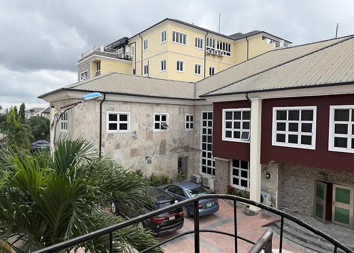 Vinpy Hotels Uyo