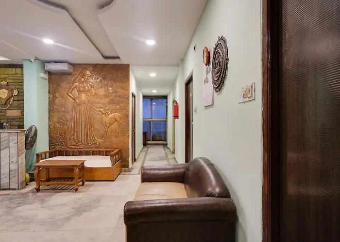 Hotel O Sree Simran Palace Hyderabad