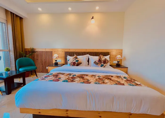 Himalayan Crescent 2 Bedroom Luxury Independent Villas Manali