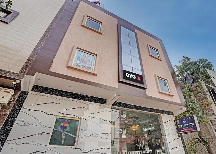 Hotel O Gauri Shankar Dham Vrindavan