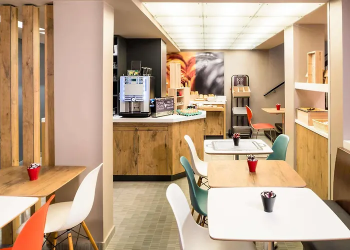 Ibis Clichy Centre Mairie Hotel