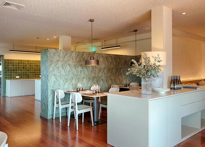 Apartahotel Suites Vila Birdie Figueras