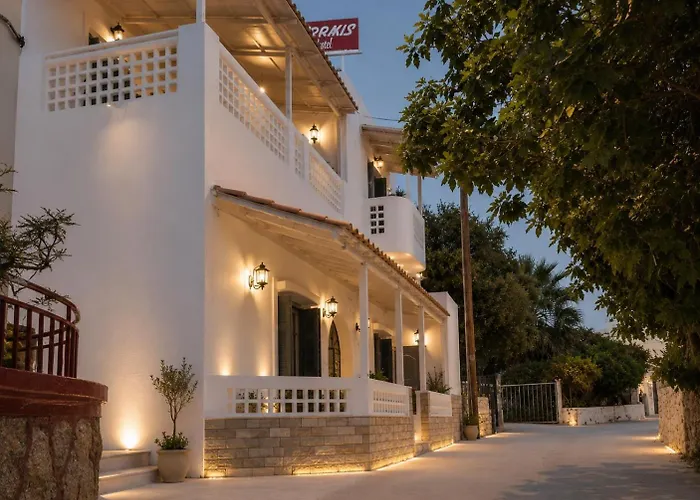 Semiramis Hotel Adamantas
