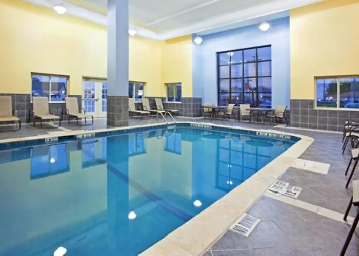 Holiday Inn Express & Suites Niagara Falls By Ihg