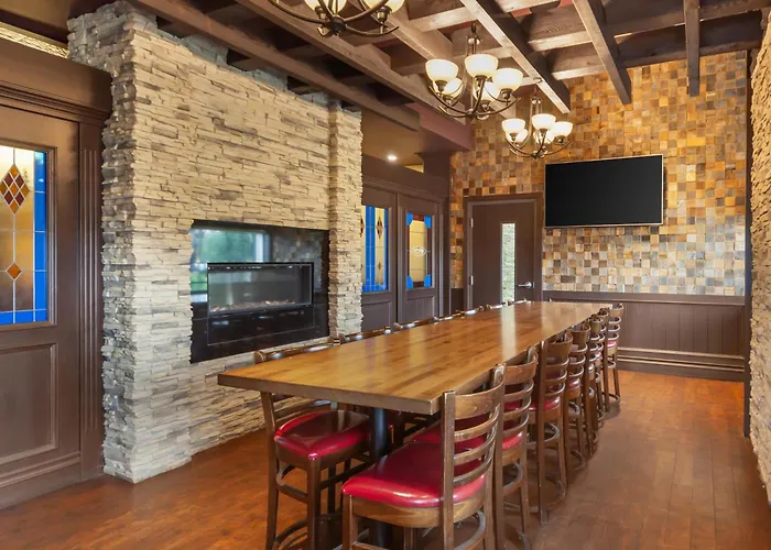 Best Western Plus Edmonton Airport Hotel Leduc