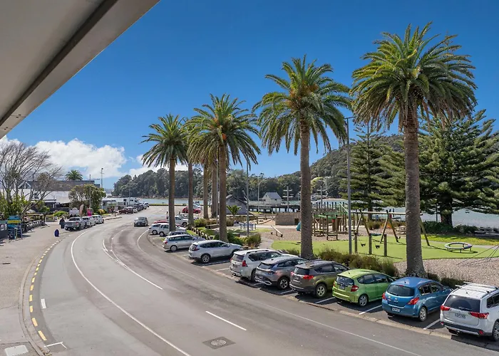 Esplanade Apartments Whitianga