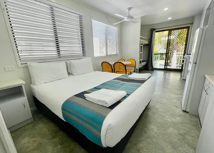 Alex Beach Cabins And Tourist Park Alexandra Headland
