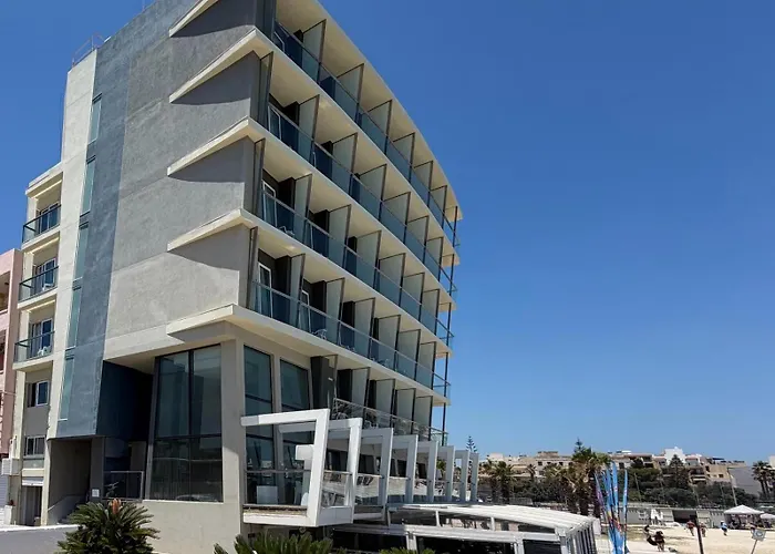Water'S Edge Hotel Birzebbuga
