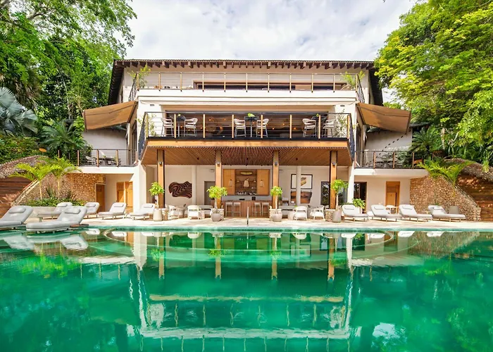 Las Lagunas Boutique Hotel Flores