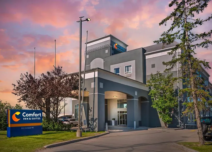Comfort Inn & Suites Airport South YYC
