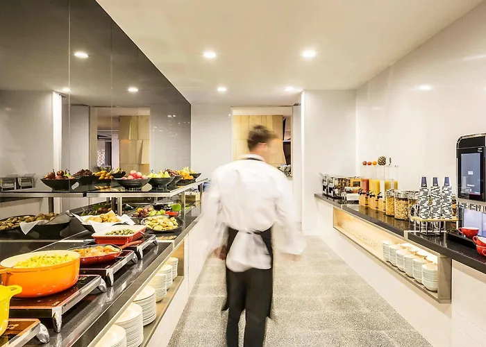 Hotel Ibis Adelaida
