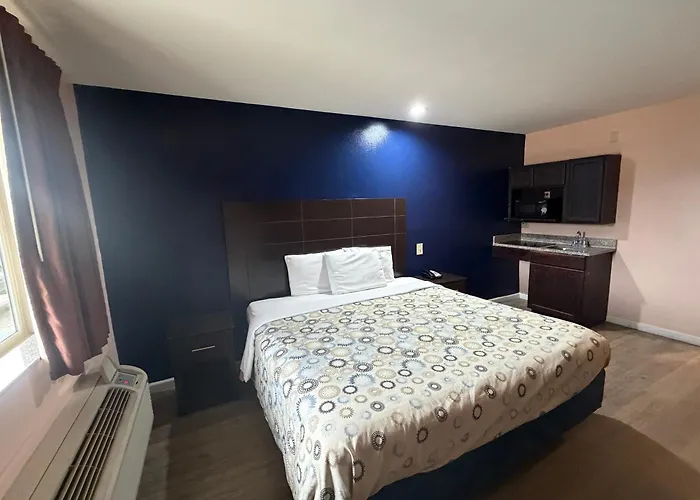 Paradise Inn & Suites Baton Rouge