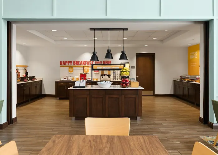 Hampton Inn & Suites - De Land