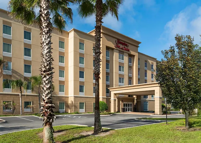 Hampton Inn & Suites - De Land