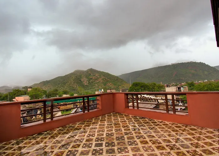 Hotel O Grand Akshay Jaipur
