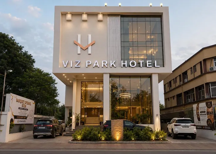 Viz Park Hotel Anand