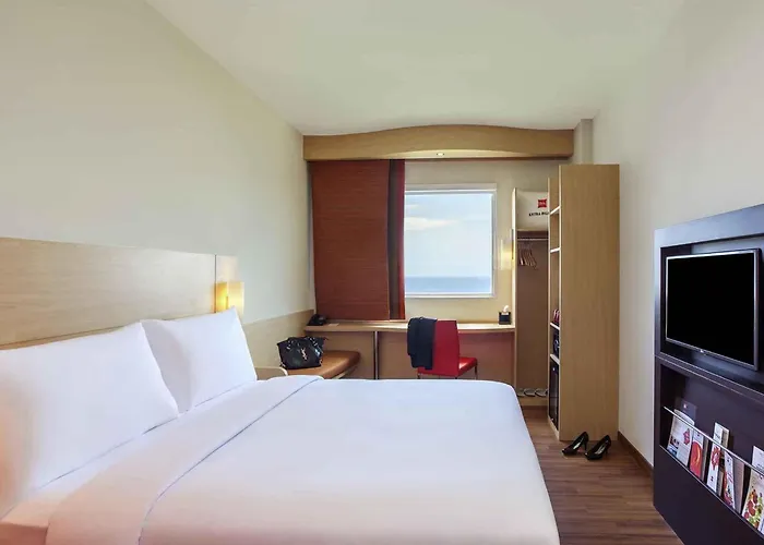 Ibis Manado City Center Boulevard