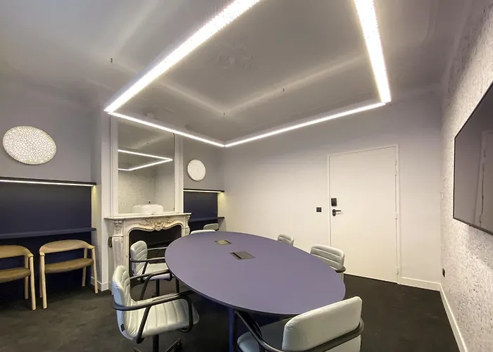 Tribe Paris Batignolles Hotel