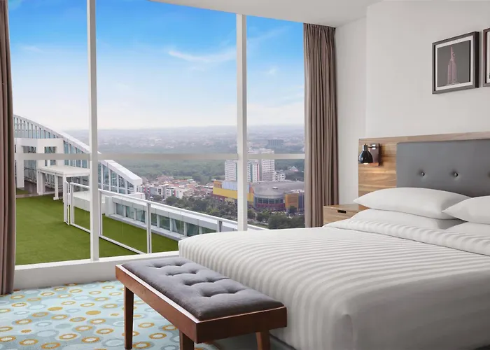 Fairfield By Marriott Surabaya Hotel