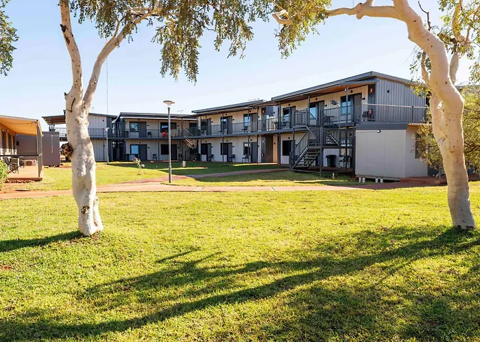 Oasis Newman Motel