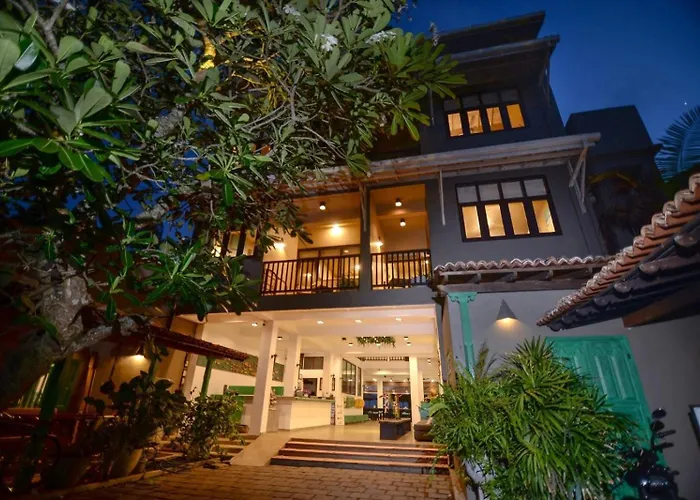 At Ease Beach Hotel Hikkaduwa