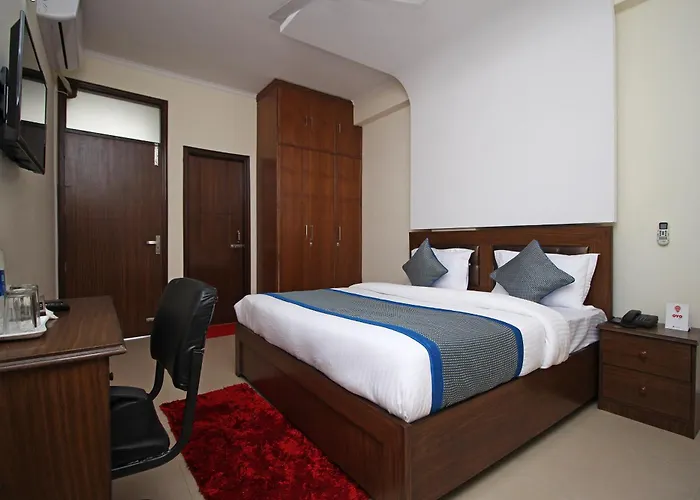 Hotel O Surya Palace New Delhi