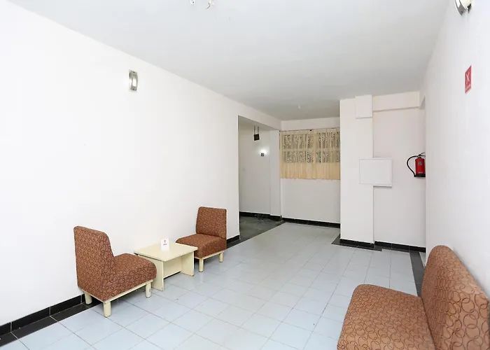 Hotel O Midtown Raipur 