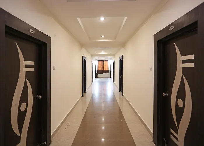 Hotel O Ds Grand Inn Lingampalli
