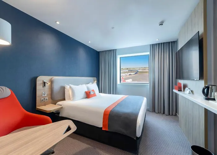 Holiday Inn Express - London Heathrow T4 By Ihg Hillingdon