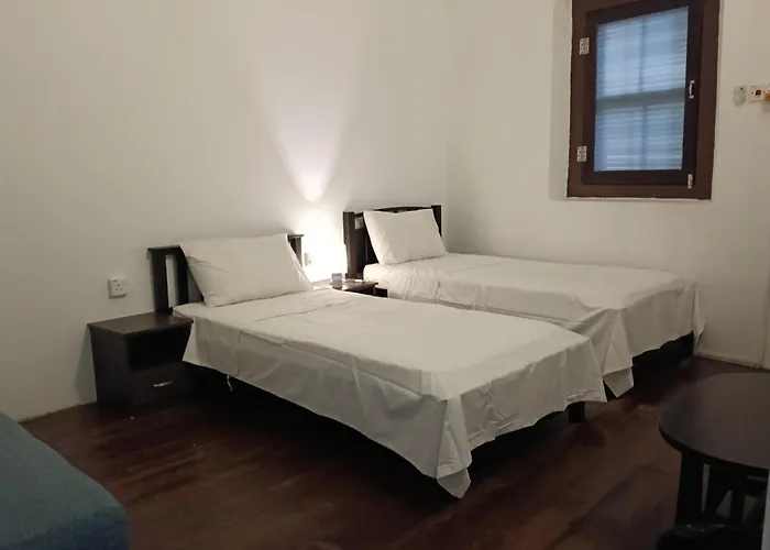 24 Kimberley Hotel George Town