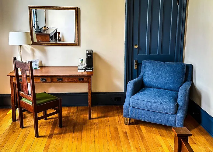 Oneida Community Mansion House Hotel